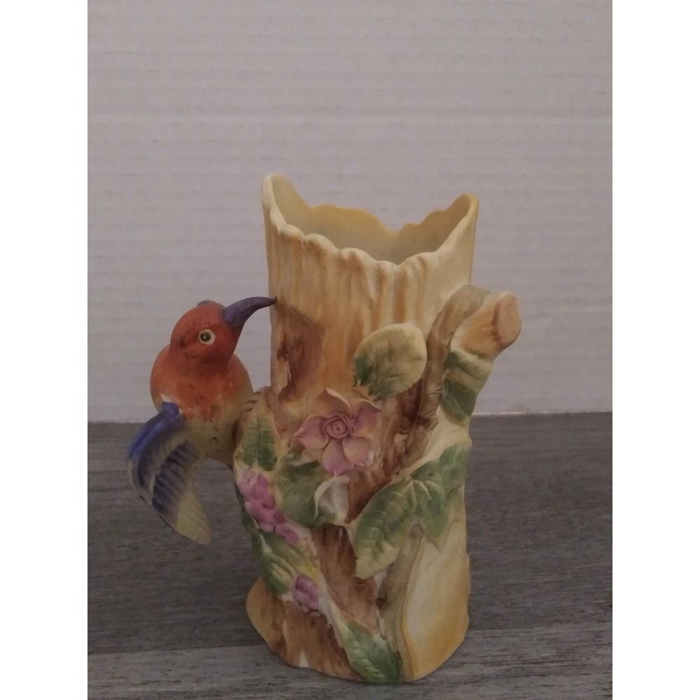 San Francisco DCGC IMPORTS Red Breasted Woodpecker Female Porcelain Vase JAPAN